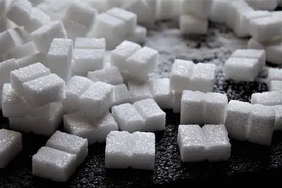Mistä sokeri tehdään Suomessa